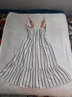 MELLODAY Striped White Maxi Dress with Navy Stripes & Orange Floral Embroidery